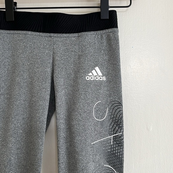 Adidas Size 7 8 Dark Gray Athletic Leggings Sports Athleisure Exercise Pants - Picture 3 of 8